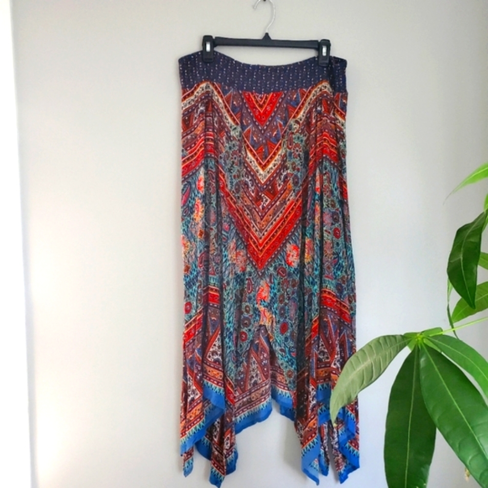Colorful, Bola skirt